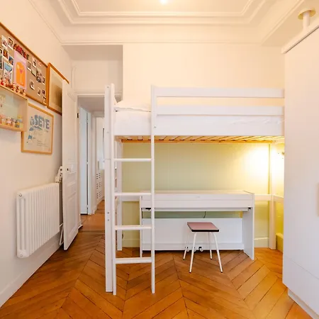 Apartment Veeve - White Jasmine Paris