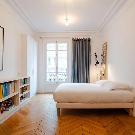 Veeve - White Jasmine Apartment Paris